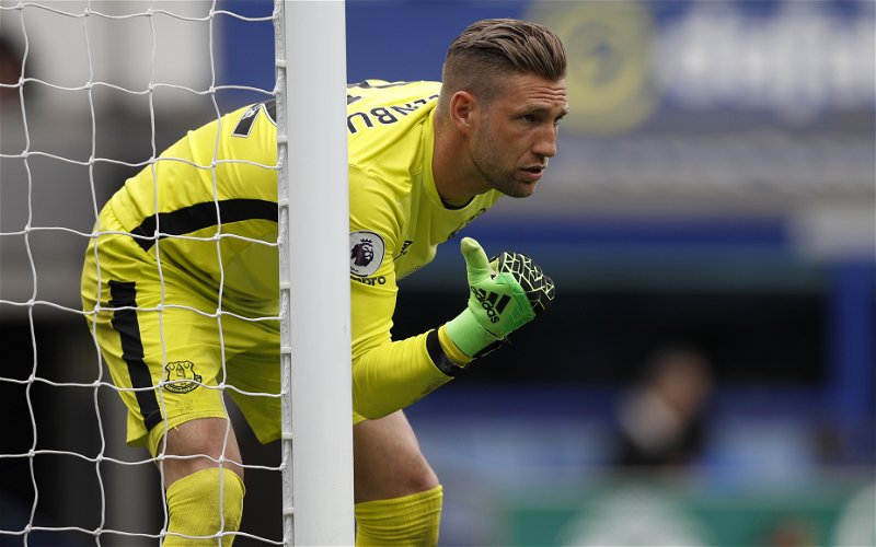 Image for Goalkeeper Signs New Deal – Some Everton Fans Go Into Meltdown