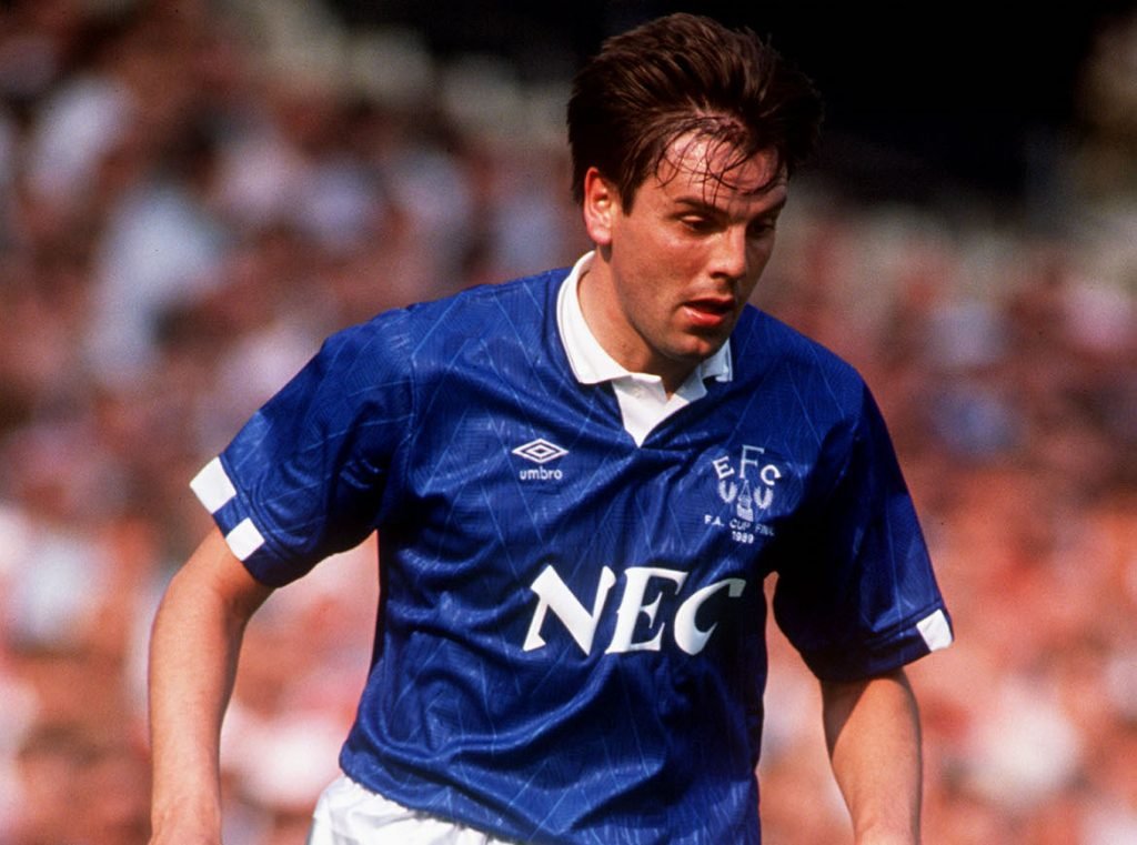 Everton's Graeme Sharp in action during the 1988/99 season