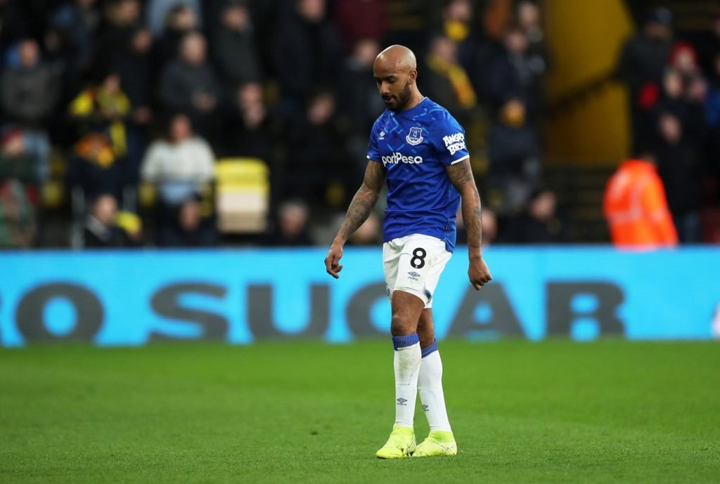 everton-fabian-delph-walks-off-after-being-red-carded-v-watford