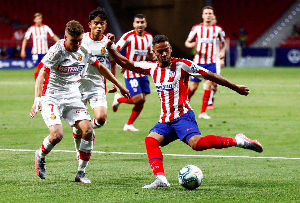 atletico-madrid-thomas-lemar-in-action-v-real-madrid