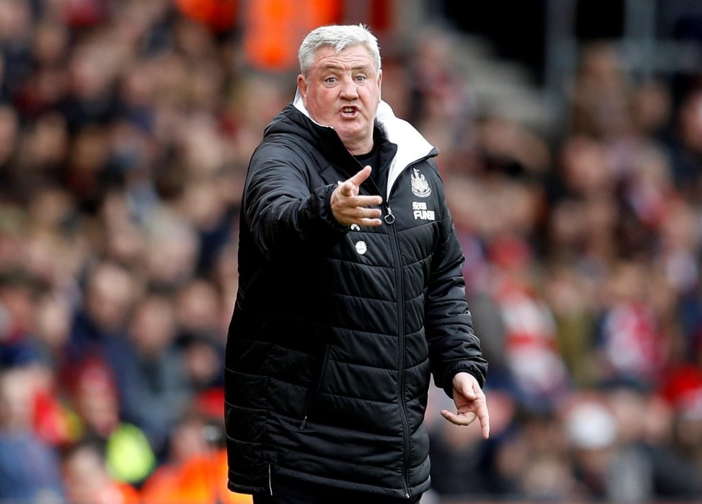 Newcastle United manager Steve Bruce gestures on the touchline vs Southampton