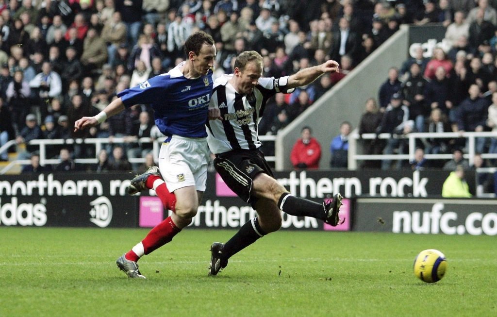 Newcastle United's Alan Shearer scores his 201st goal for the club (vs Portsmouth)