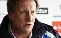 Image for Warnock backs Palace to stay up