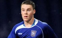 Image for Ipswich Winger Carson Joins York