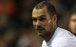 Image for LUFC Lasogga Claims Player Of The Month Award