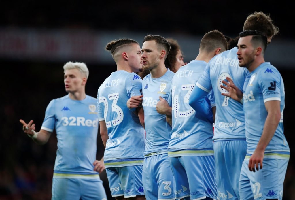 Leeds United prepare to defend a free-kick vs Arsenal