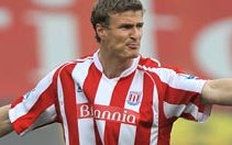 Image for Stoke freezeframe an appeal for Huth red card