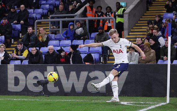 Image for Oxford Among Clubs Interested in Tottenham Defensive Midfielder